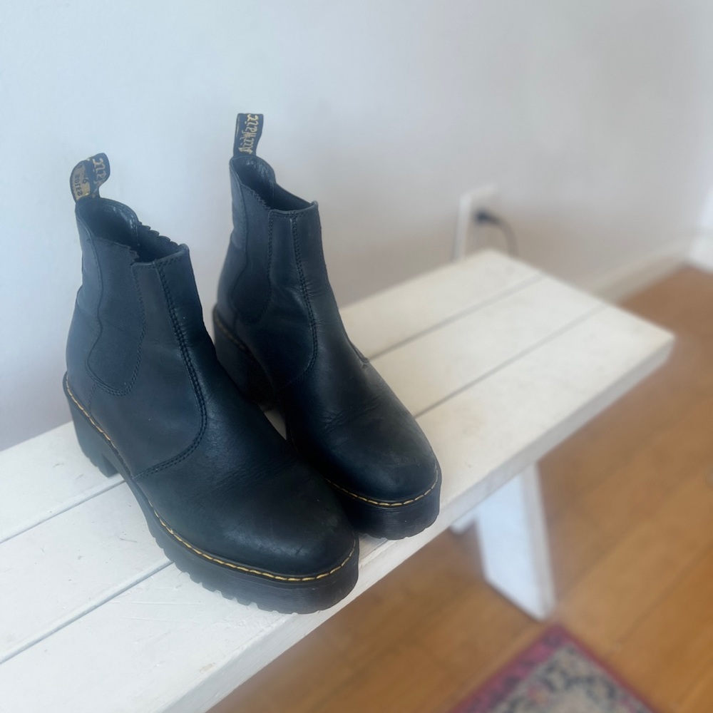 Platform Doc Martens Women’s Size 9. Mint condition.